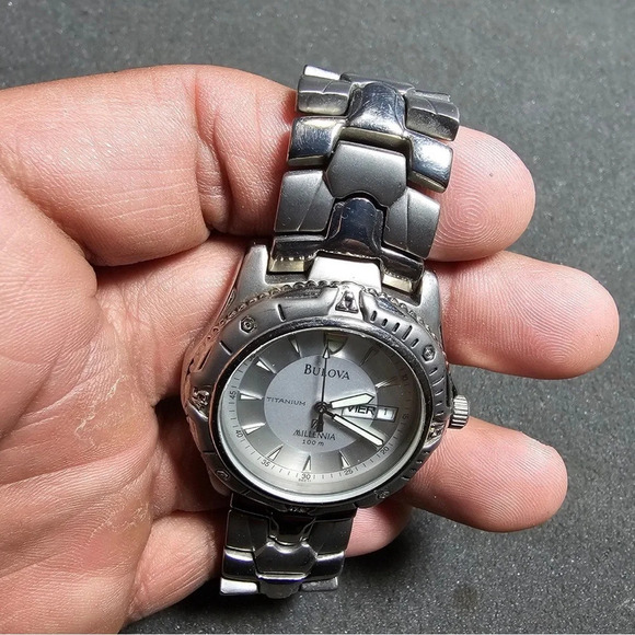 Bulova Millennia Titanium Mens Quartz Day Date Dial Watch Working Silver Tone - Picture 3 of 10